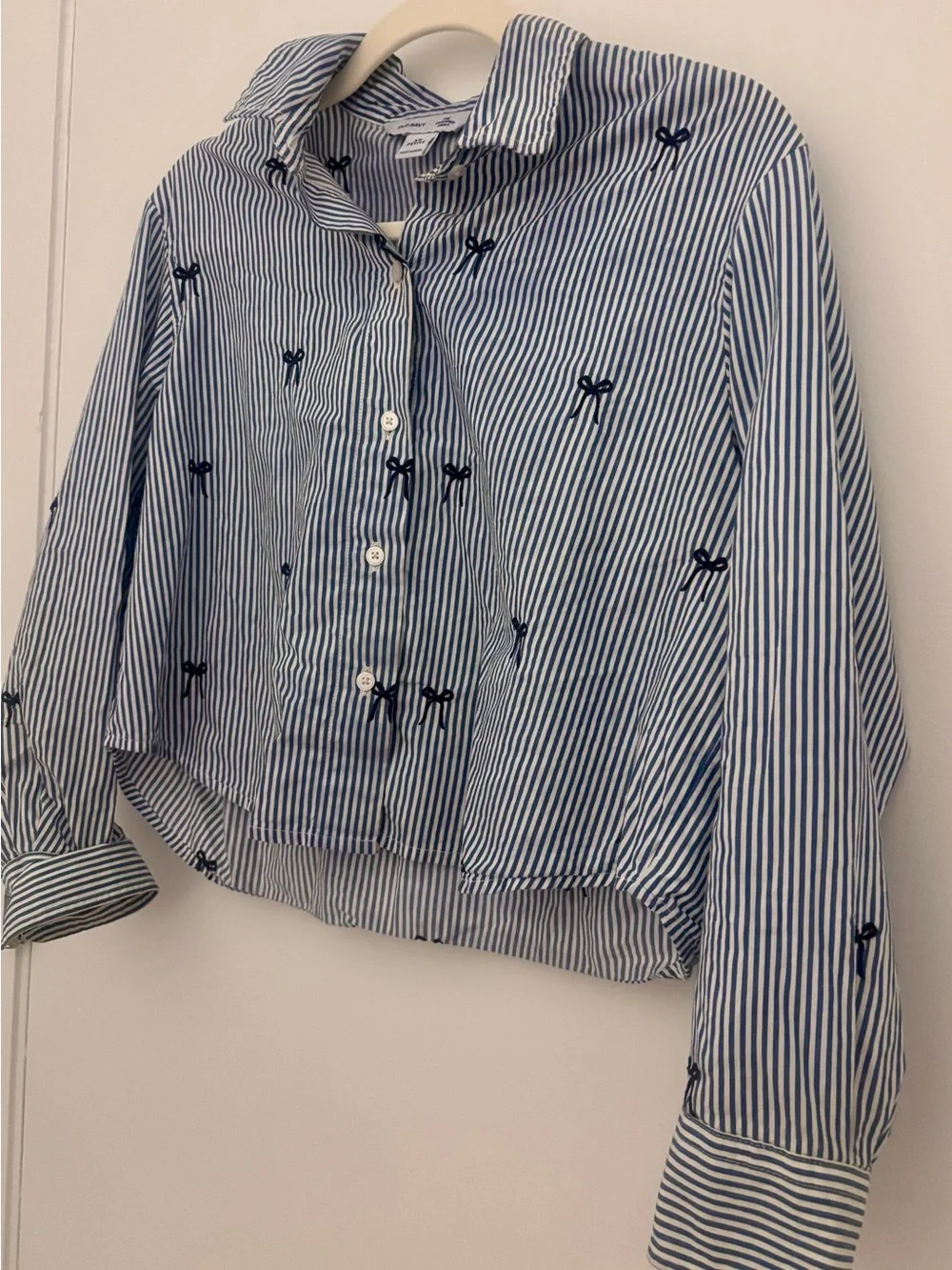 Old Navy Navy & White Striped Button-Down with Bow Embroidery